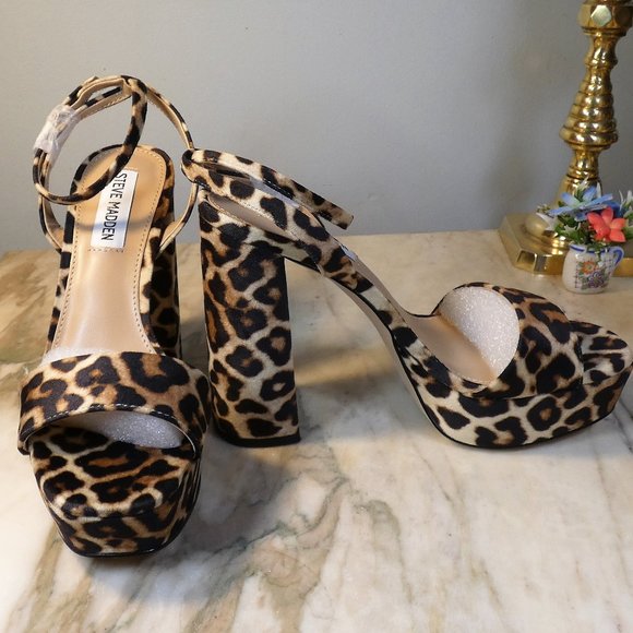Steve Madden Shoes - New Steve Madden Women's Lessa Heeled Leopard Sandal 4.75" platform heel 6 EUC
